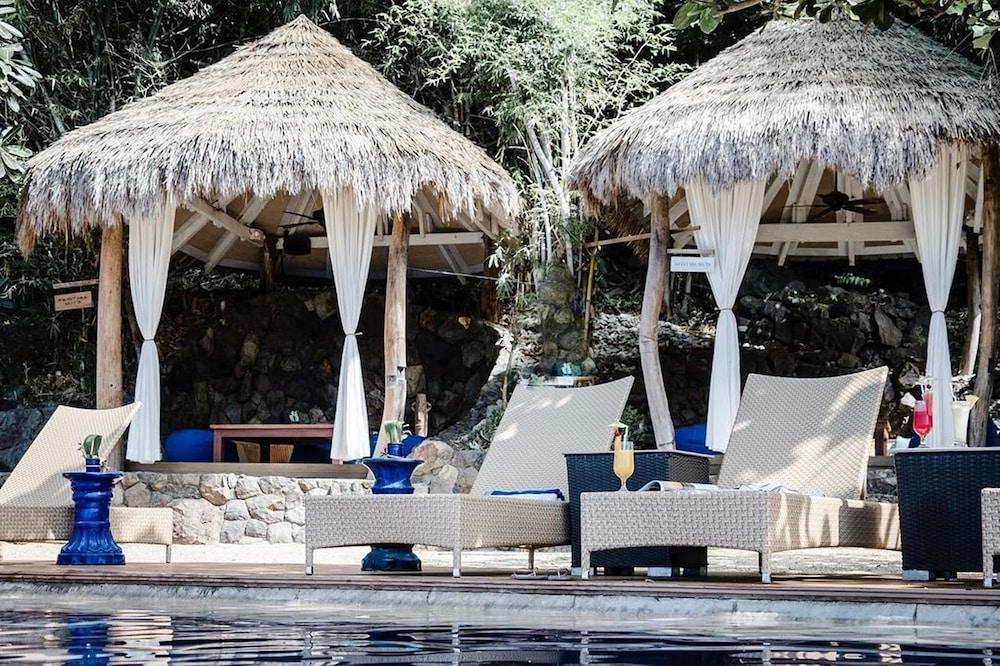 Vivere Azure Exterior