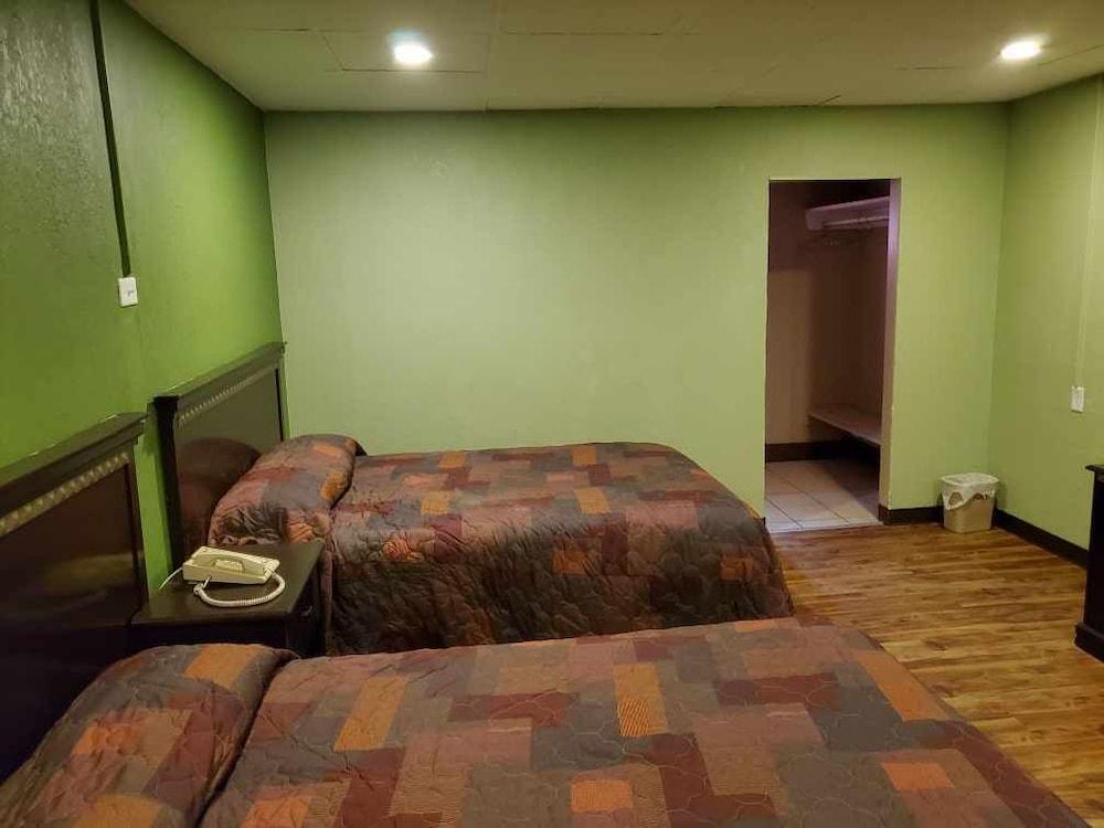 Trailway Motel Room
