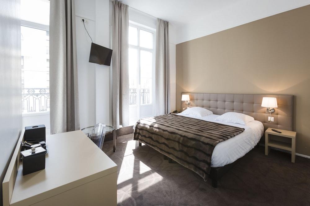 أوتل لو سانت لويس