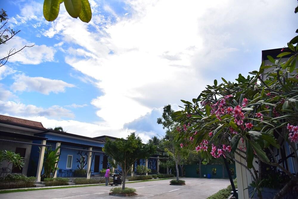 لولاباي بوتيك ريزورت المنطقة الخارجية