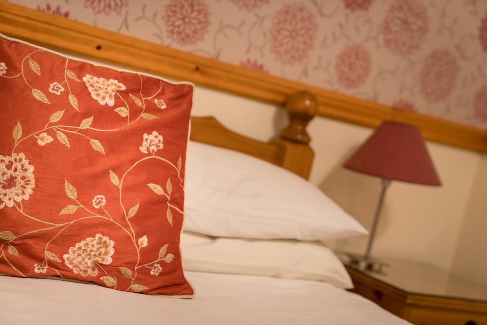 The Forth Inn Room