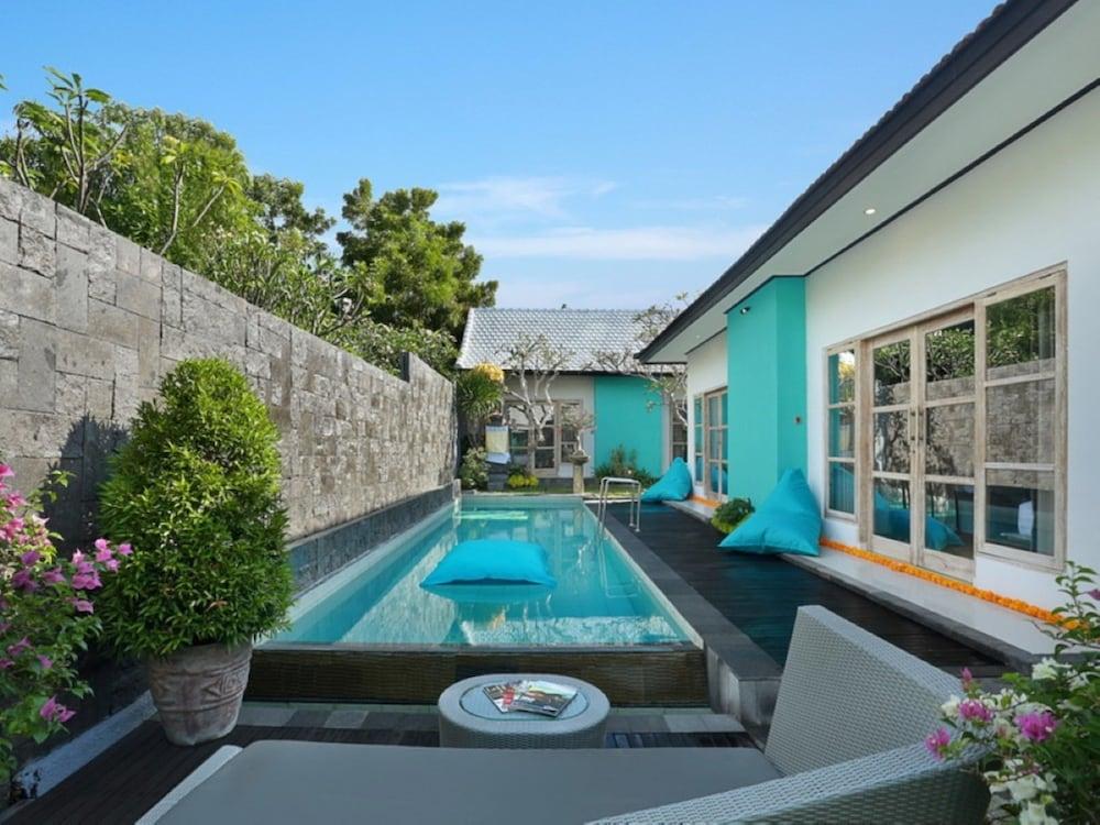 آكاسا فيلا تولامبين