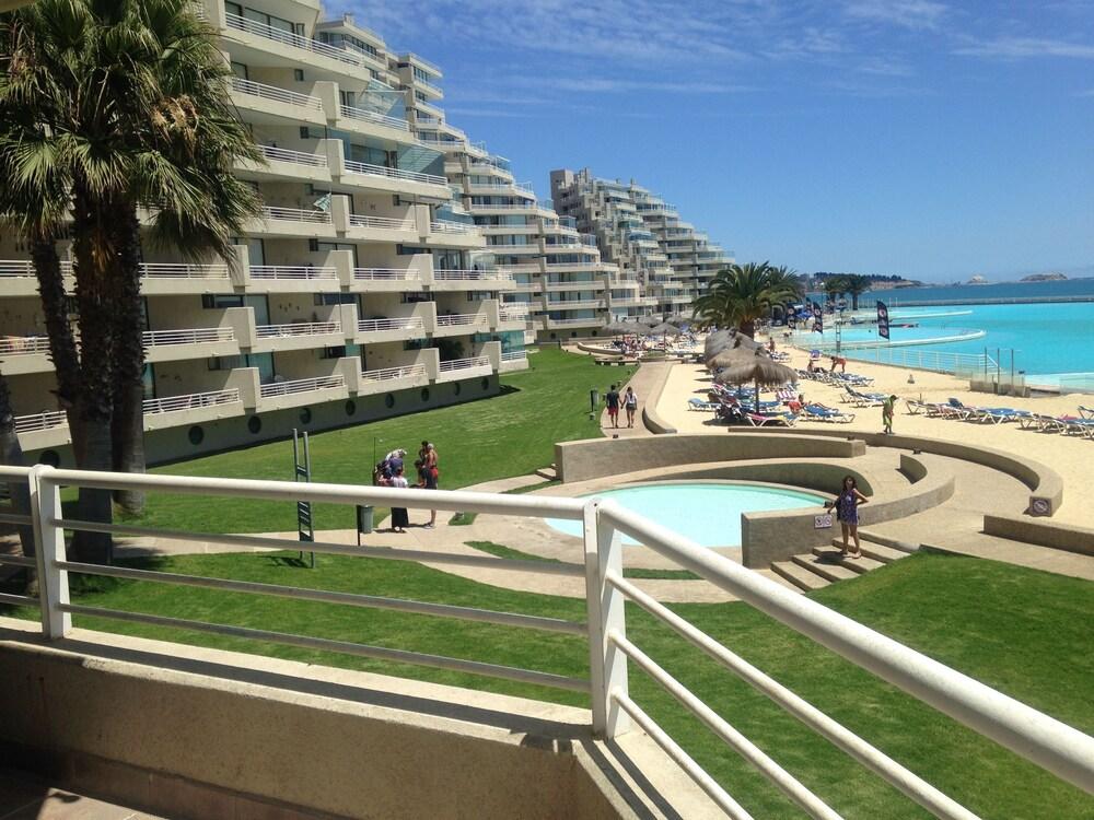 Depto Alfonso del Mar Algarrobo 1091 Property Grounds