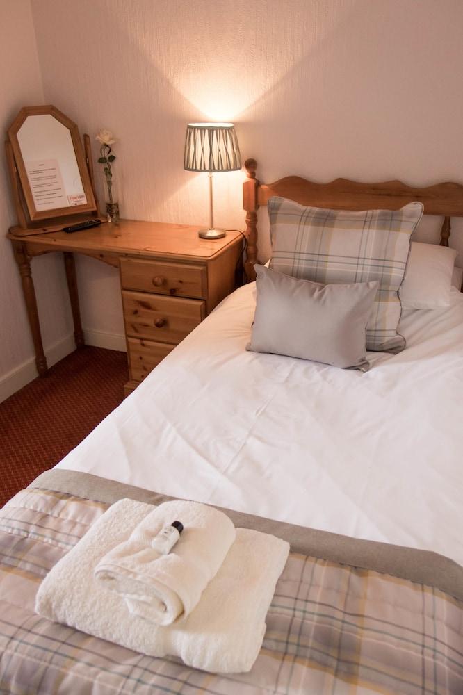 تيمبل هول هوتل غرفة