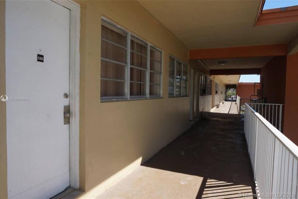 بيوتيفول كوزي 1 بد روم أبارتمنت ووك فروم ذا أوشن! المنطقة المحيطة بالمنشأة