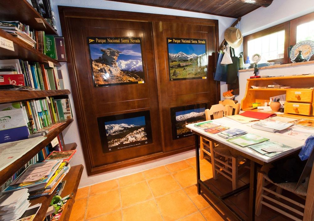 ألوخاميينتو لوس مولينوس دي بادول منطقة الاستقبال