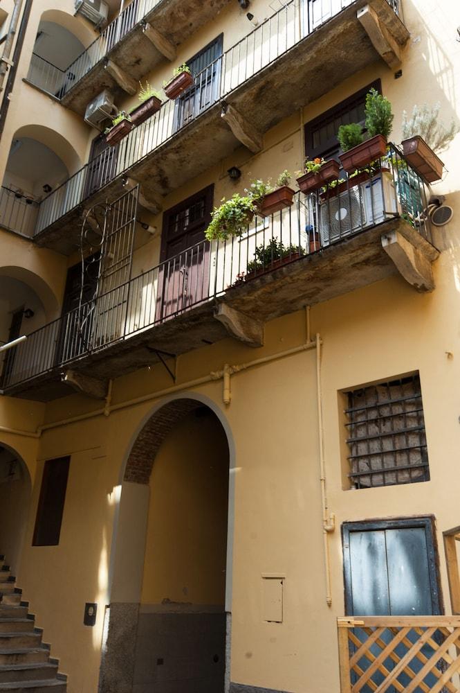 Typical Apartment on River Naviglio / Darsena Exterior