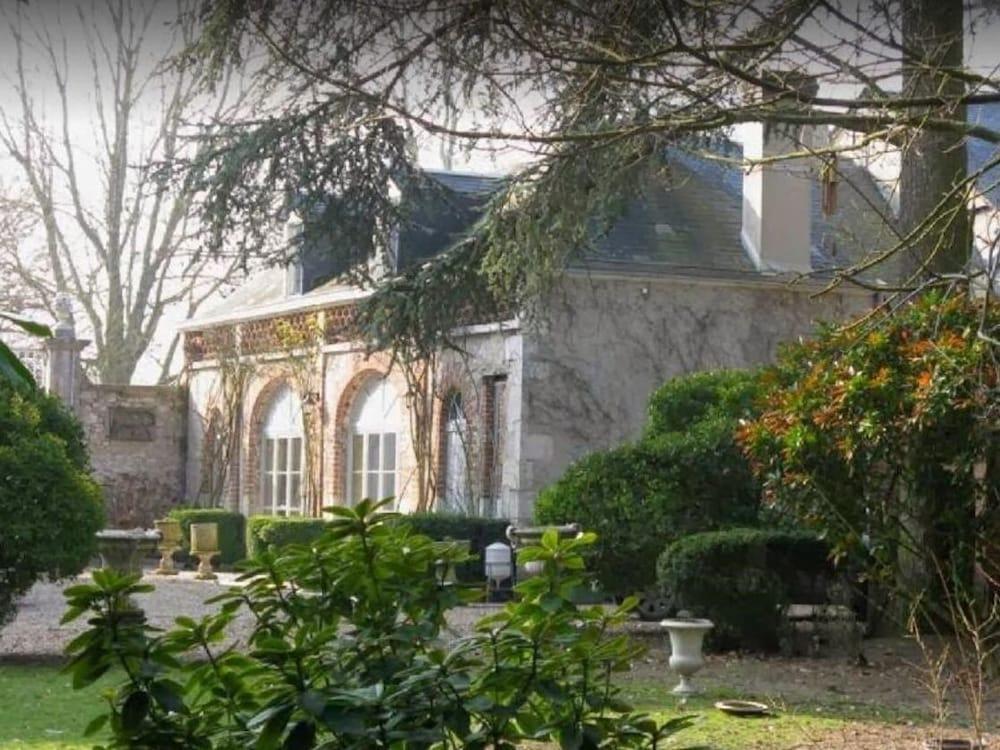 ليه ريف دو لا ترون المنطقة الخارجية