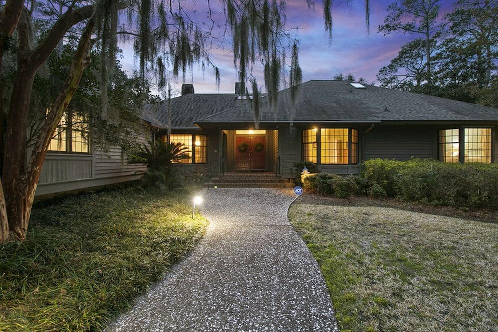 باين بارادايس باي فايف ستار بروبيرتيز المنطقة الخارجية