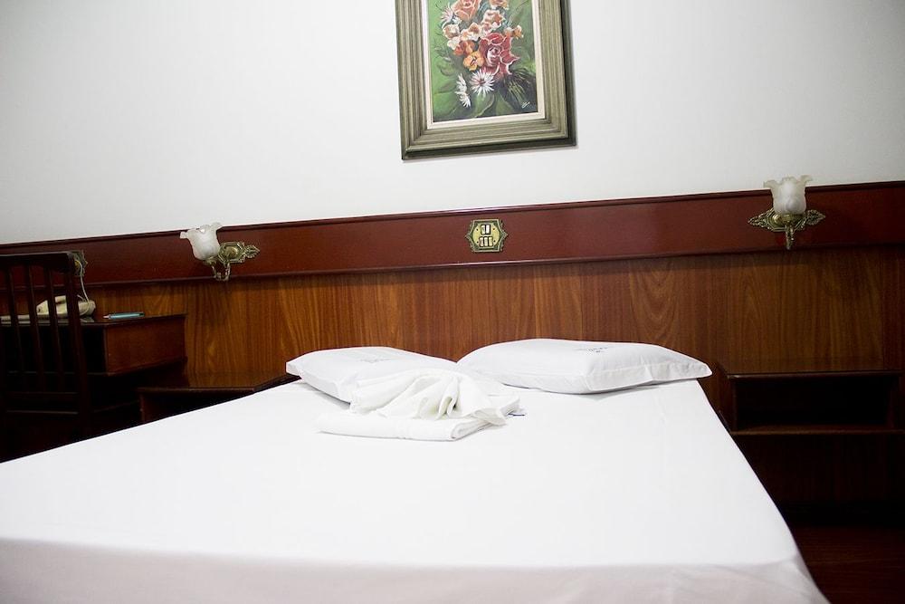 Js Palace Hotel Interior Detail