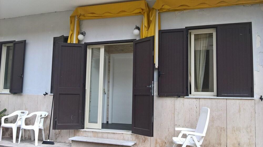 بد آند بريكفاست ستوب آند جو المنطقة الخارجية