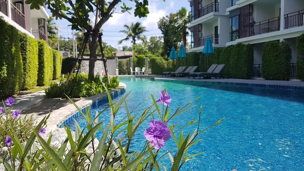 ذا تايتل 1 راواي بيتش باي بي إتش آر حمام سباحة مكشوف