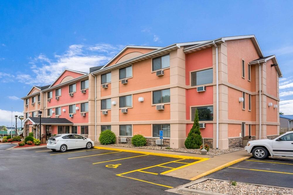 Quality Inn Cedar Rapids South Exterior