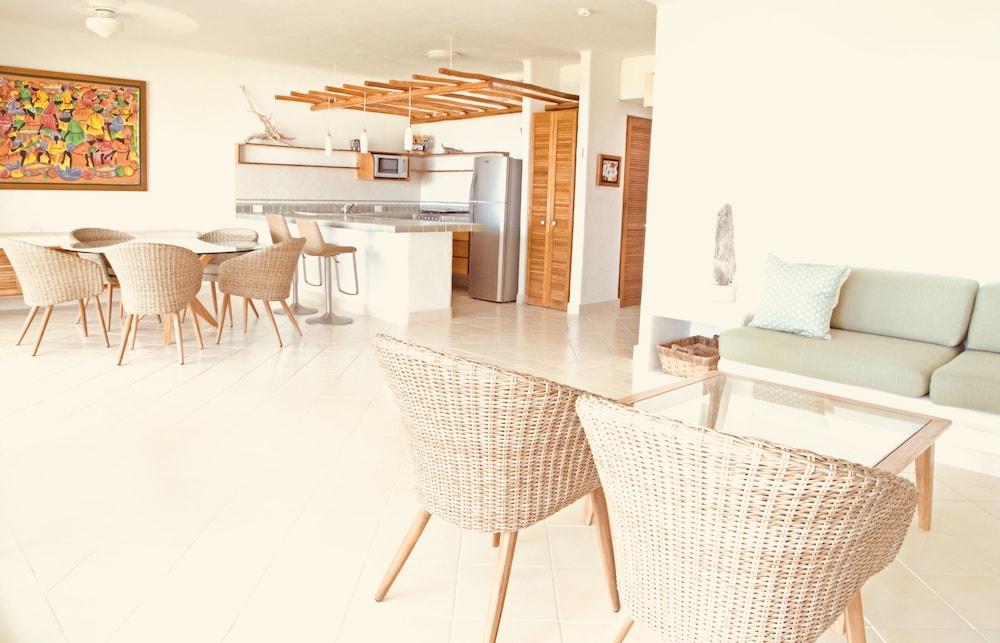 Las Villas Akumal  2B-10 by SkyRun Living Area