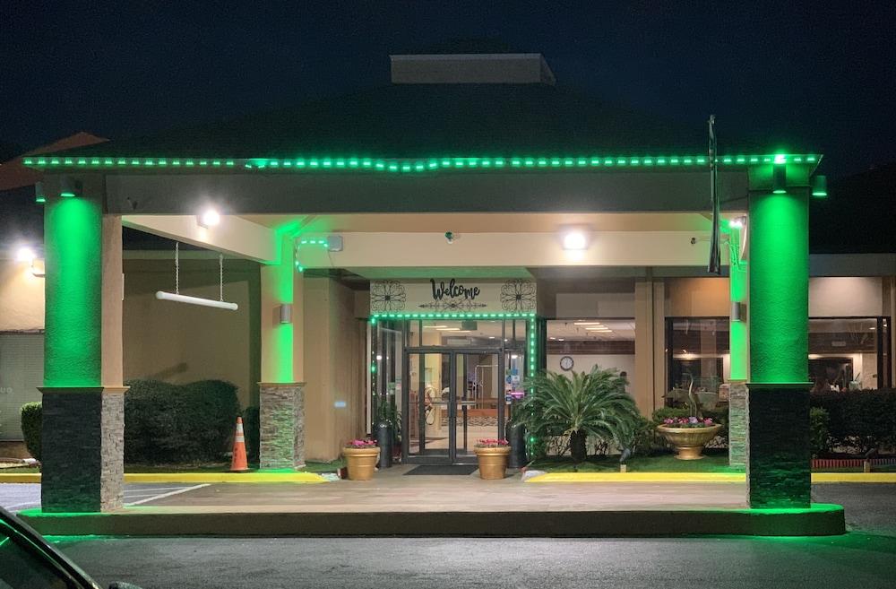 كواليتي إن آند سويتس بينساكولا بايفيو المنطقة الخارجية