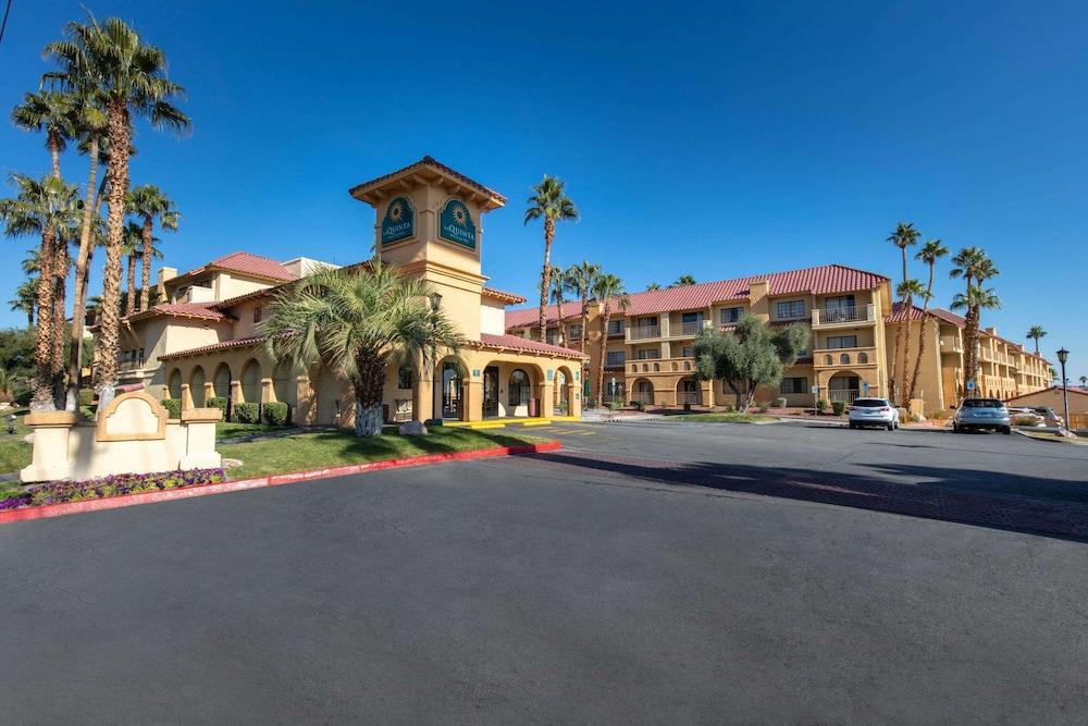 لا كينتا إن آند سويتس باي ويندام لاس فيجاس أيربورت إن كونف. المنطقة الخارجية