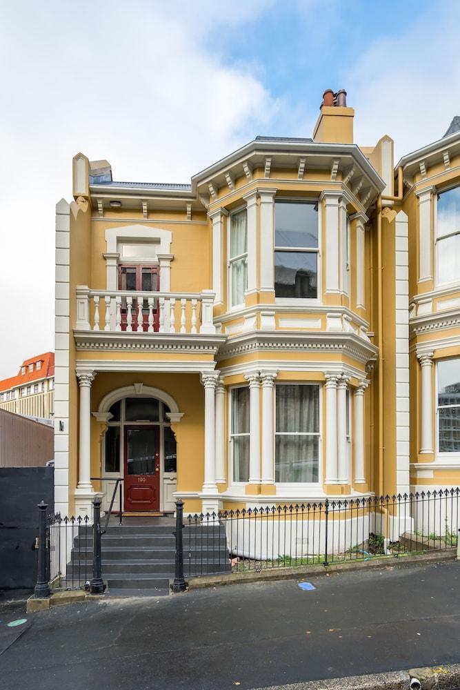 Inner City Elegance on Stuart Street