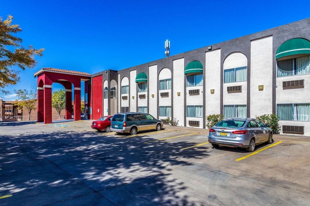 إيكونو لودج إن آند سويتس ألبوكرك إيست آي-40 إوبانك إكيت المنطقة الخارجية