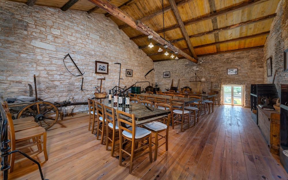 ريليه آند واين سان توماسو - للبالغين فقط داخلي