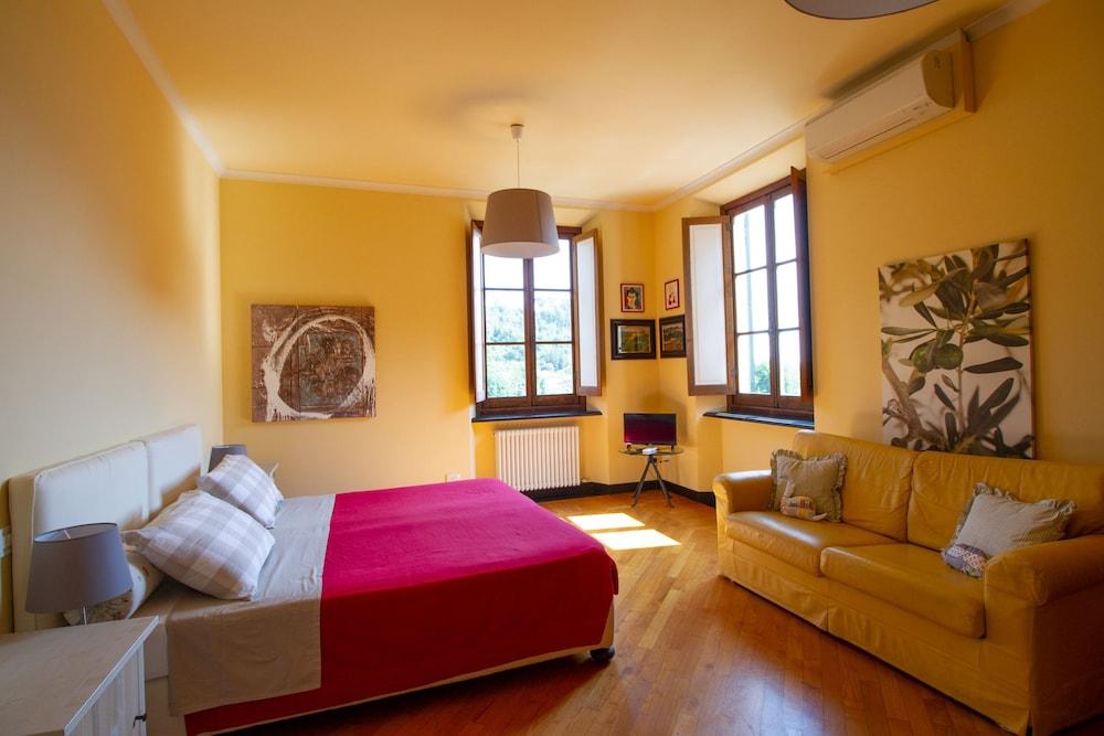 بد آند بريكفاست ريفارولا أل تيمبو دي كاستيلي الصورة الأساسية