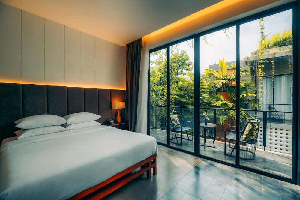 سوليتير كامروك ريزورت