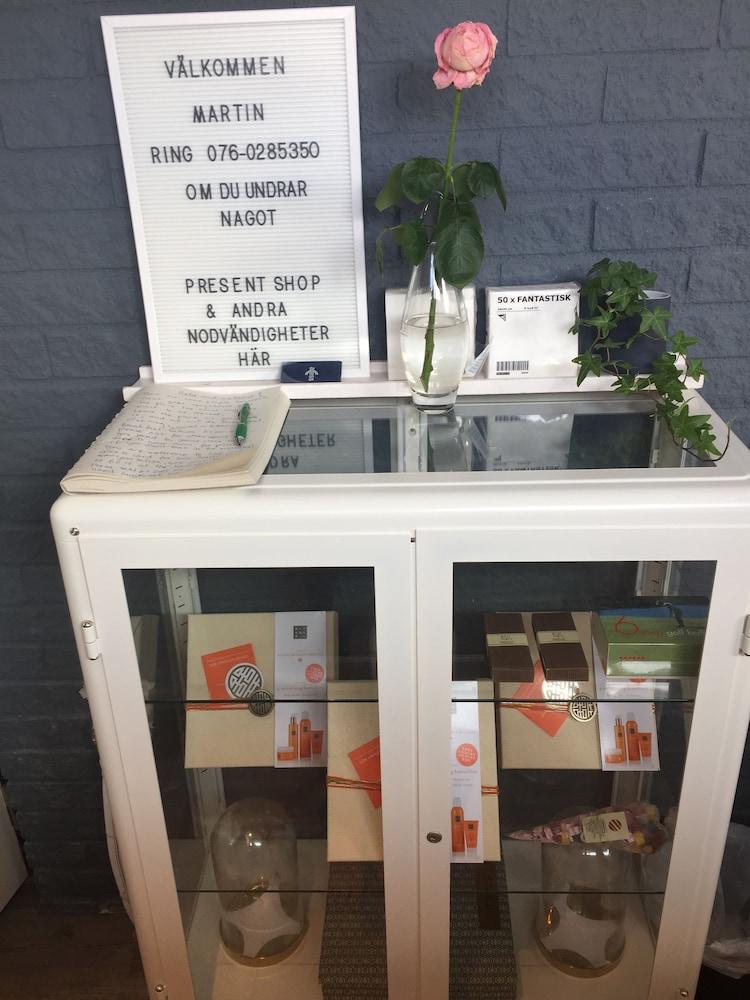 إيه دي إن بد آند بريكفاست