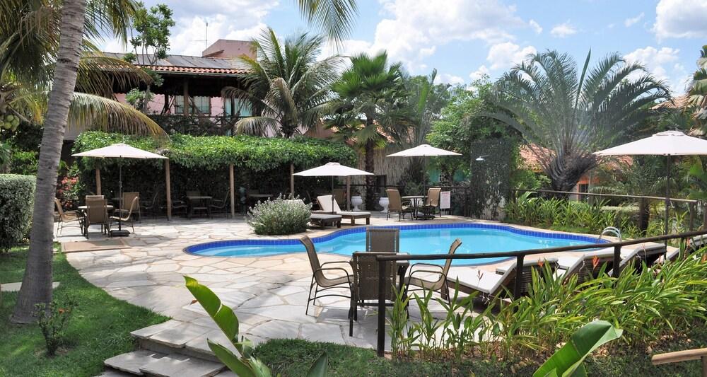 Pousada Flores do Cerrado Outdoor Pool