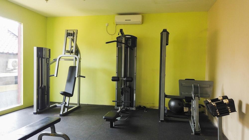 Elegant and Comfy Studio Apartment Tamansari Sudirman Fitness Facility