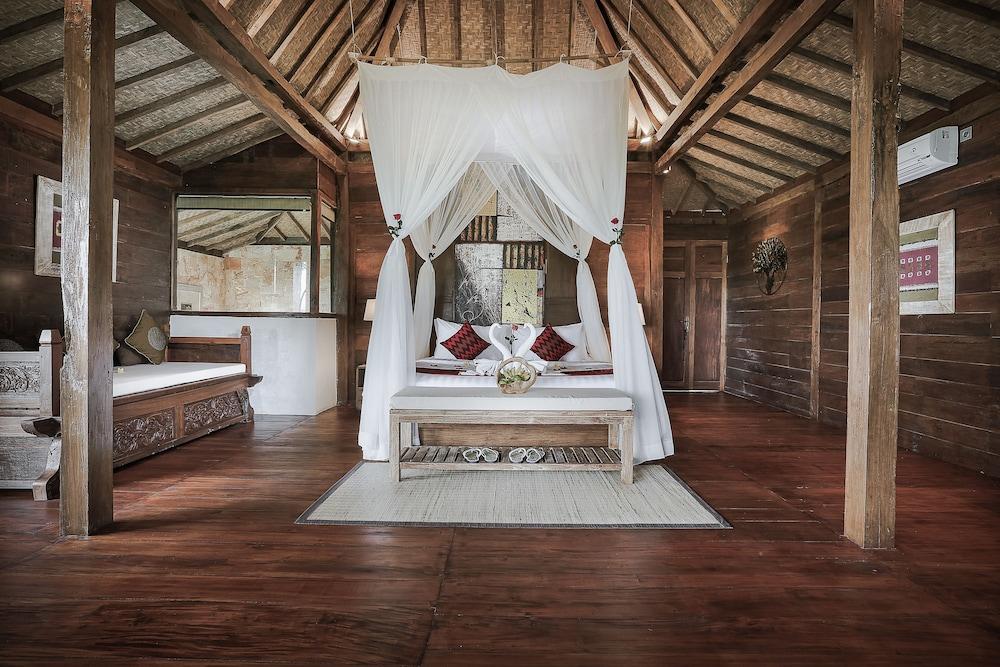 Sunia Jungle Room