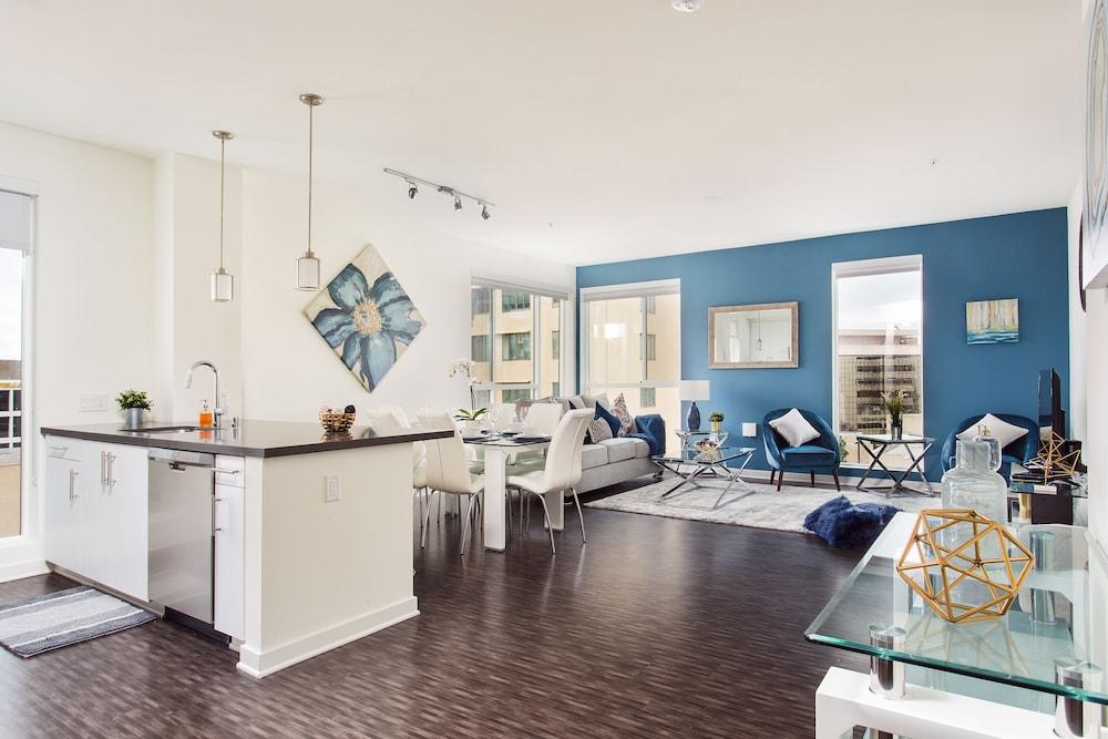 لاكزوريوس 2 بد روم آند دين هوليوود أبارتمنت داخلي