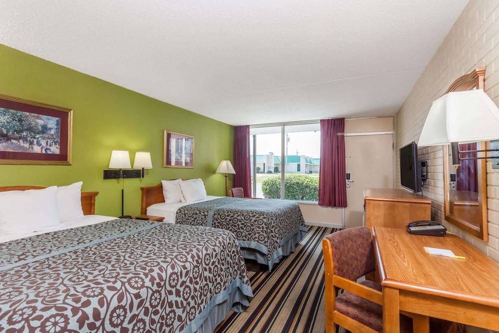 دايز إن باي ويندام جاكسون غرفة