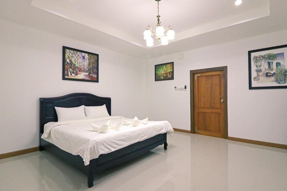 Padaeng Mountain View Resort Room