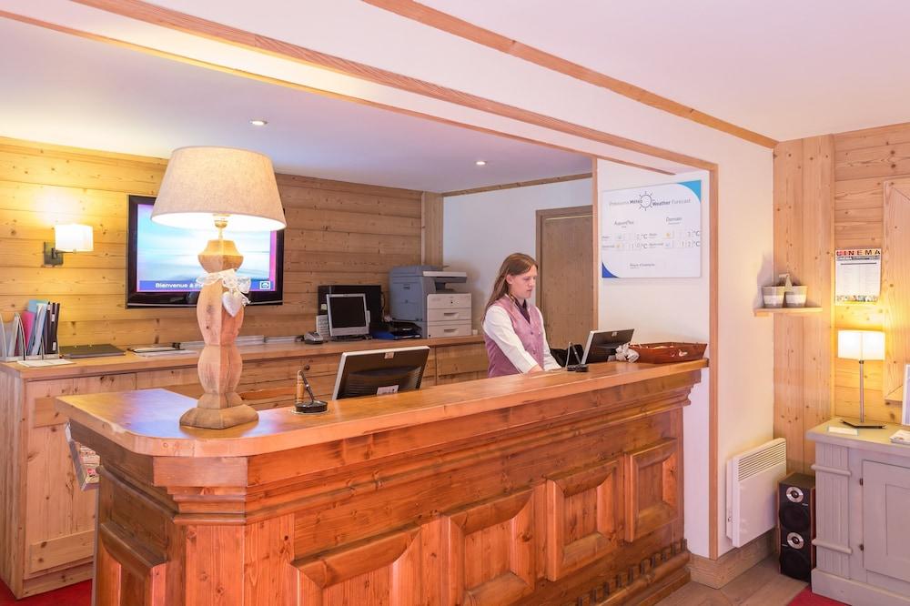 رزيدونس بيير آن فاكونس بريميم لي شالي... منطقة الاستقبال