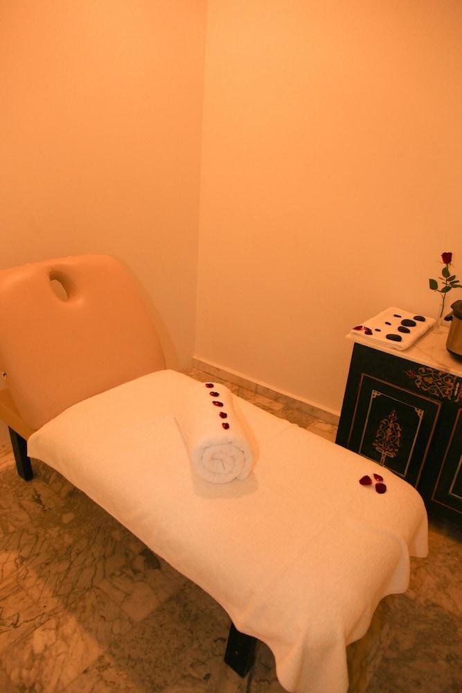 باليه دو كاليف رياض سبا آند كلابينج - للبالغين فقط غرفة العلاجات صحية