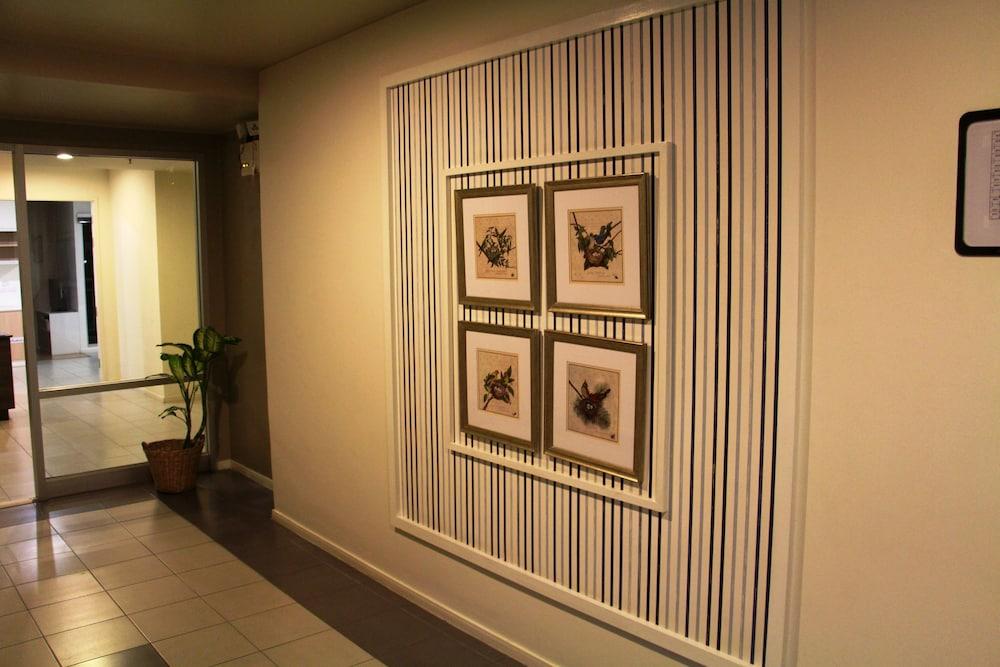 لومبيني فيل ناكلوا جود لاك داخلي