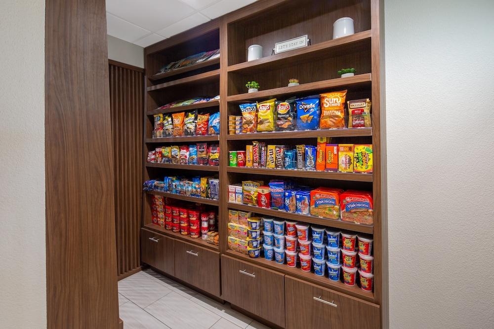 هوليداي إن إكسبرس سيربرايز باي آيتش جي داخلي