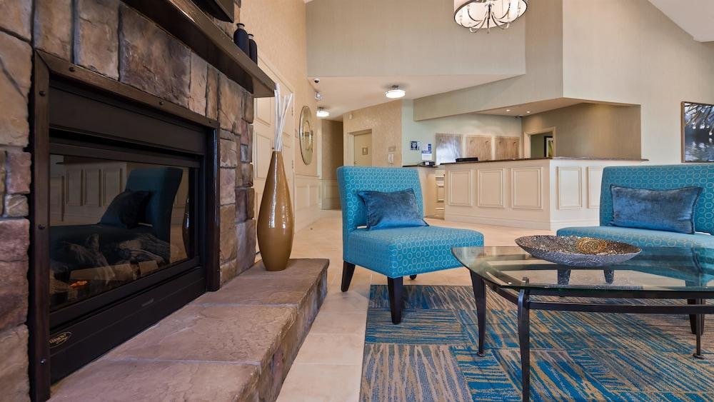 بست ويسترن بلس دورهام هوتل آند كونفرن... منطقة الاستقبال