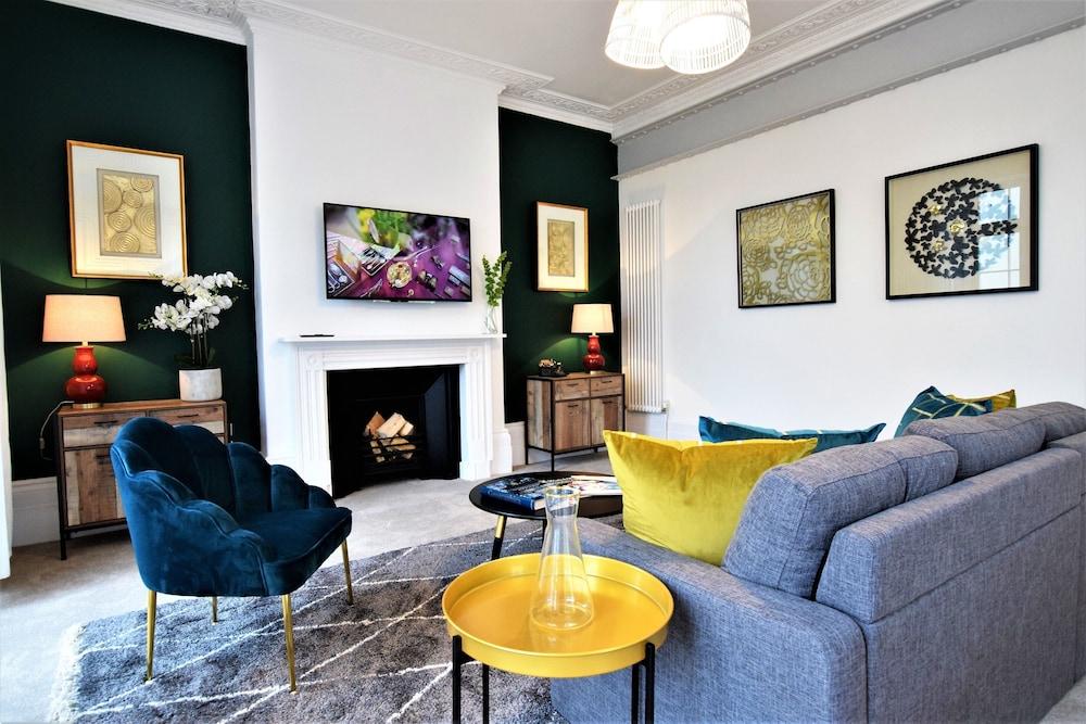 Frederick Place Your Apartment