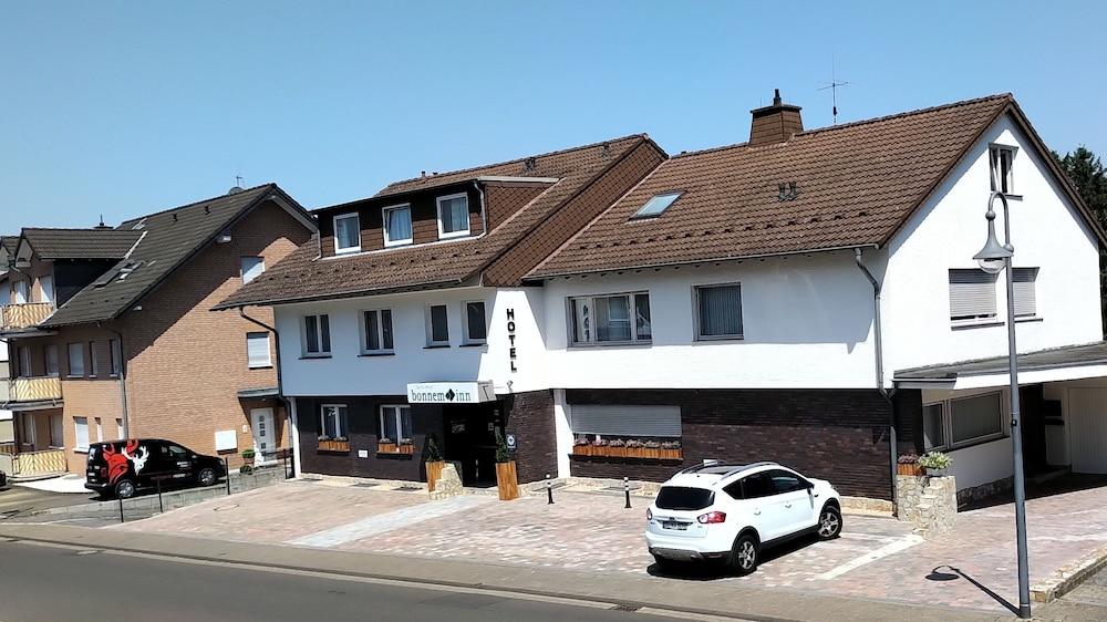 جارني هوتل بونيم إن