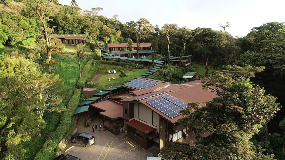 تراب فاميلي لودج