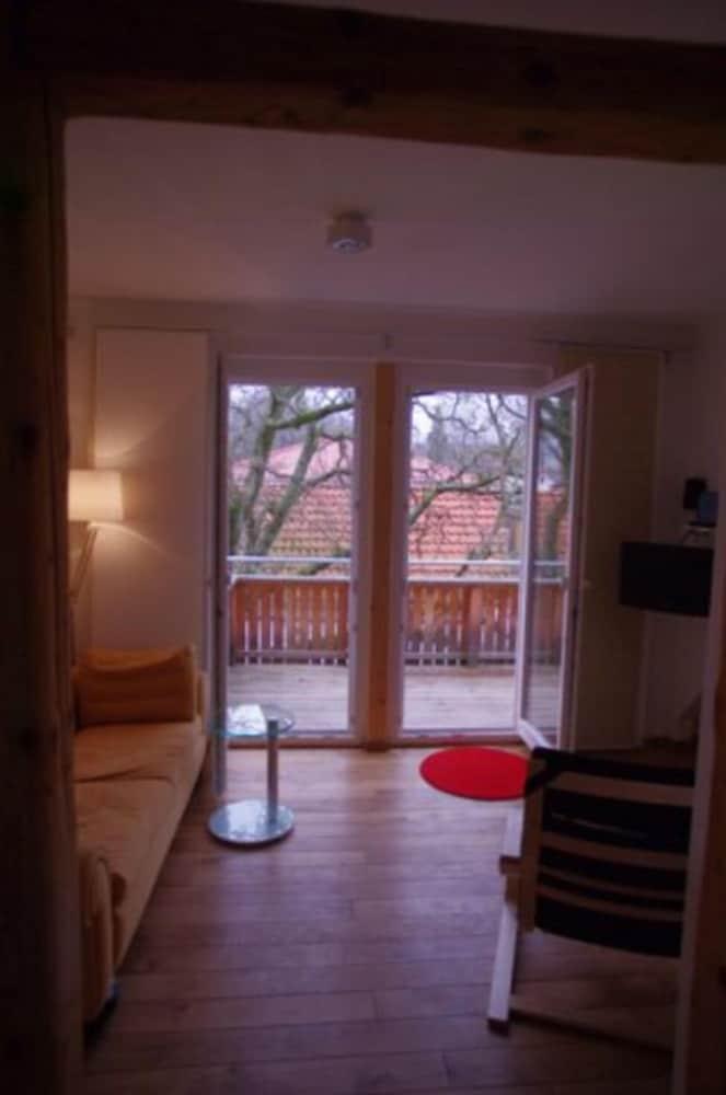 ستوديو فونونج آم فينديشبرينج منطقة المعيشة