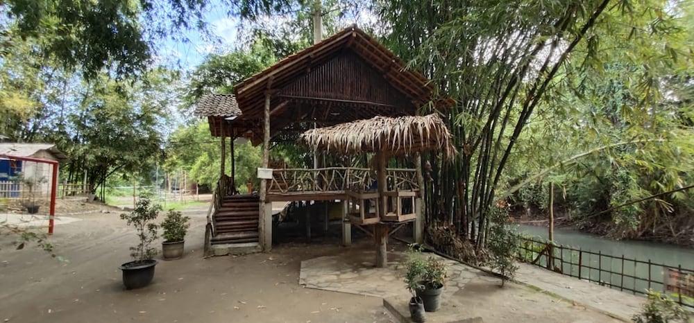 Gerbang Banyu Langit Cottage