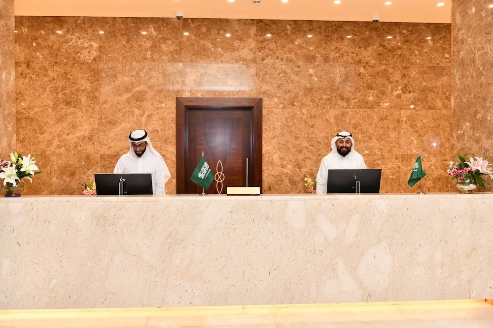 جراند ميلينيوم تبوك منطقة الاستقبال