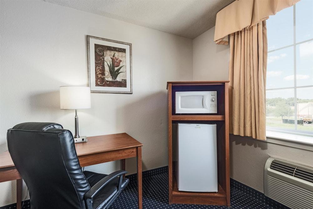 دايز إن باي ويندام بوتستاون غرفة ضيافة