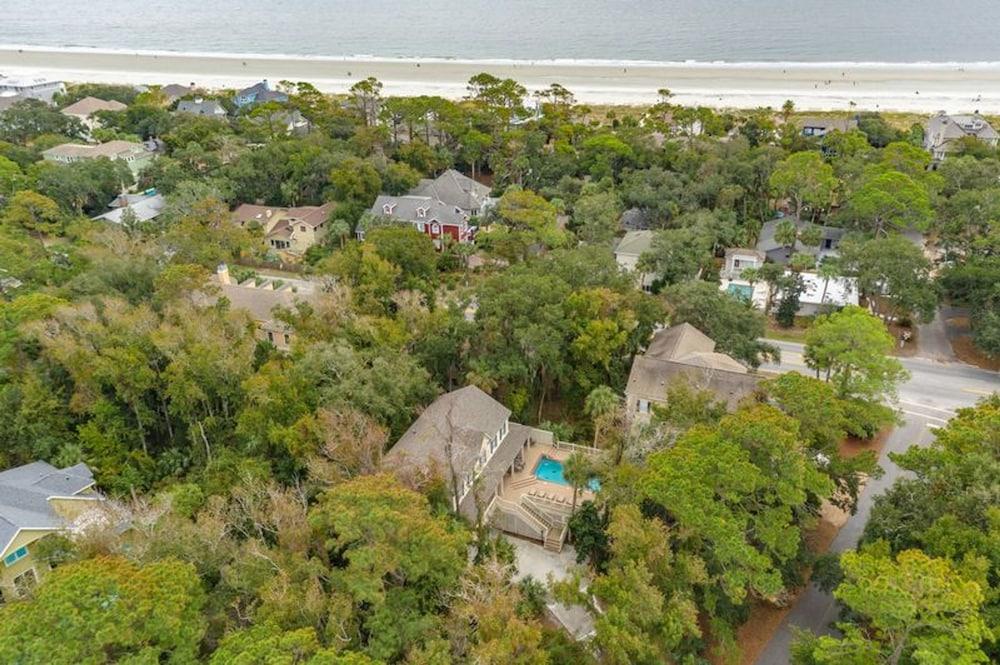 Emerald Escape by Five Star Properties Property Grounds