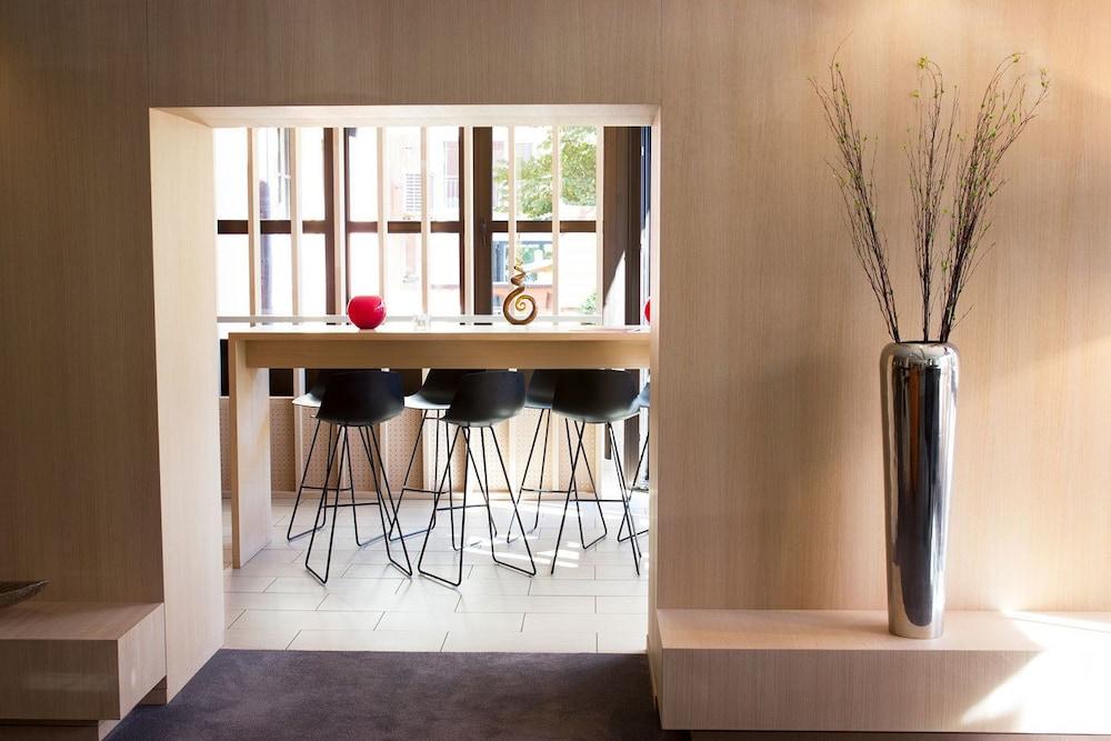 هوتل بايريشر هوف منطقة الانتظار في الردهة