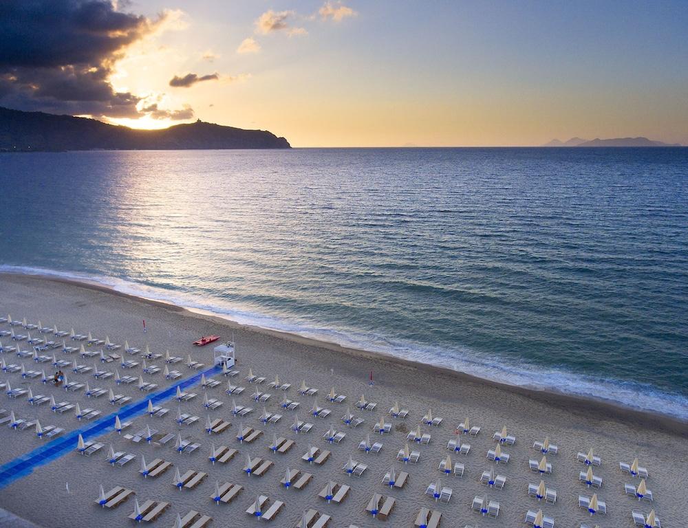 فوي بايا دي تينداري ريزورت