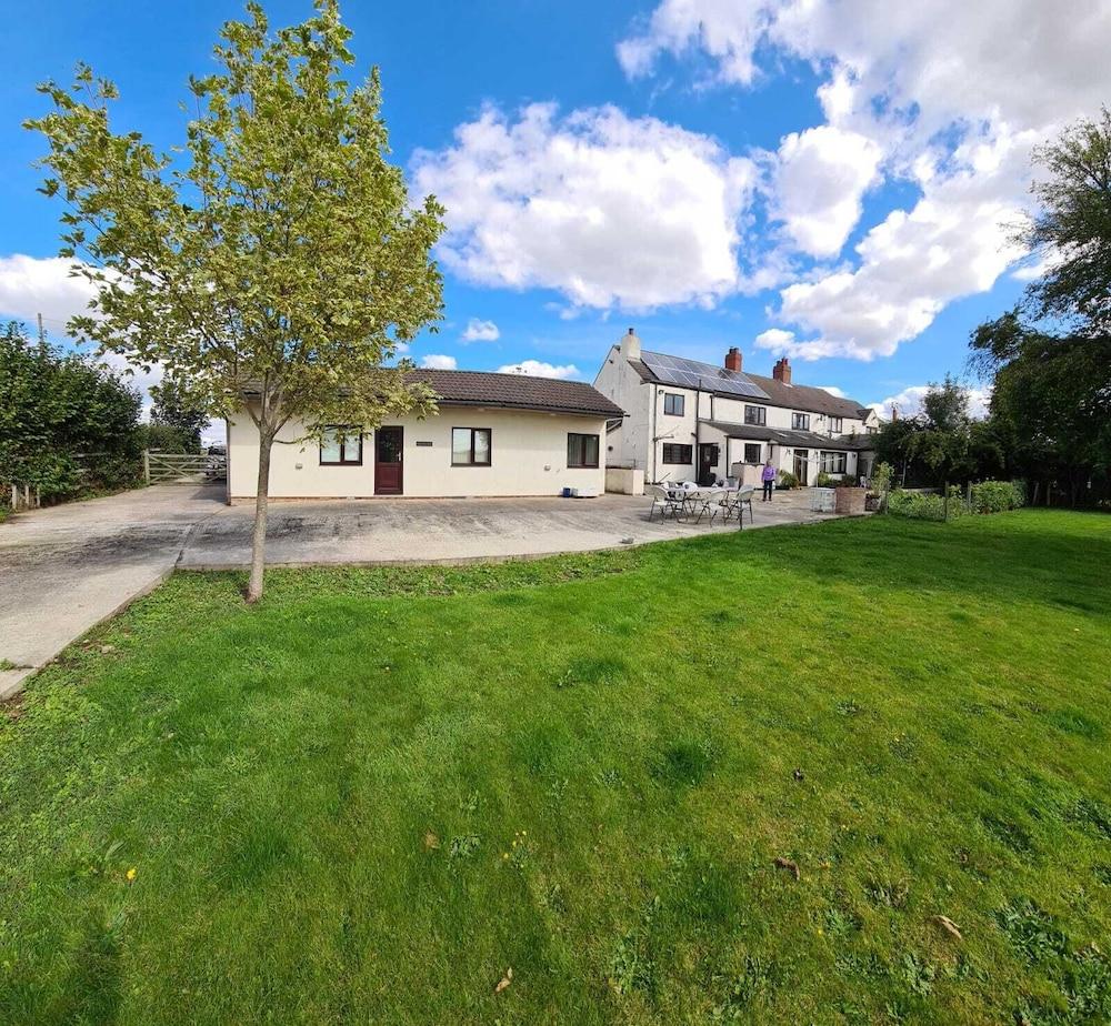 Cosy Stable Conversion Between Sheffield & Leeds Featured Image