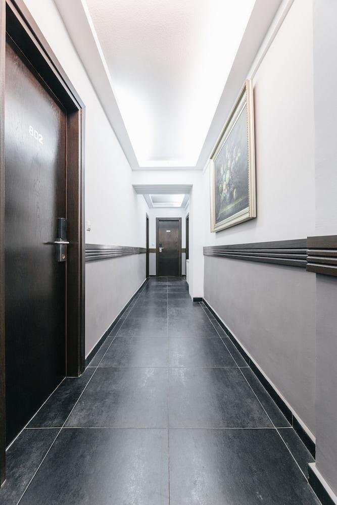 Ladadika Design Interior