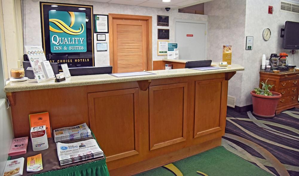 كواليتي إن آند سويتس كاونسيل بلافس - أوماها إيست الفندق من الداخل